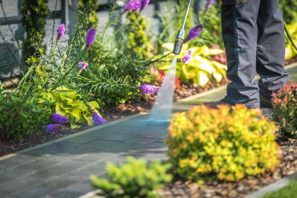 Cost of Sidewalk Pressure Washing in Oconomowoc
