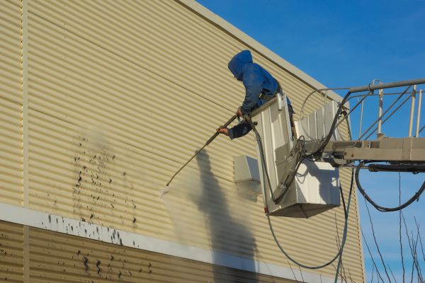 Cost of Commercial Exterior Cleaning in Oconomowoc