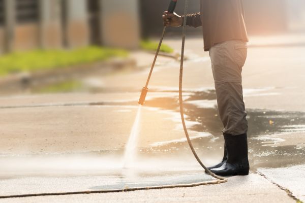 Cost of Residential Concrete Cleaning in Oconomowoc