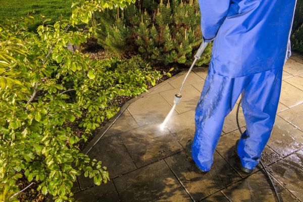 Cost of Hardscape Cleaning in Oconomowoc