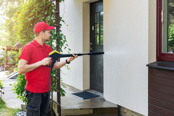 Cost of Building Exterior Cleaning in Oconomowoc