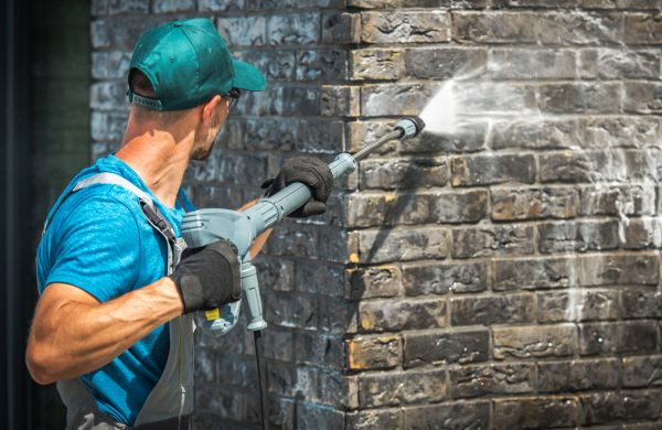 Cost of Brick Wall Cleaning in Oconomowoc