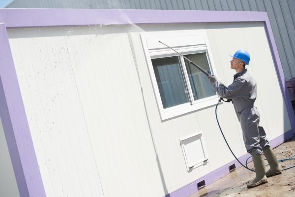 Cost of Apartment Pressure Washing in Oconomowoc