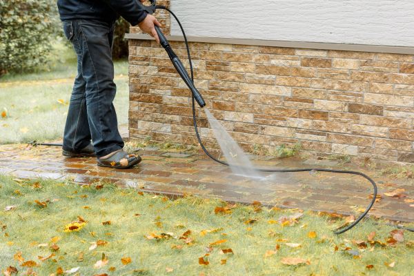 Cost of Residential Powerwashing in Oconomowoc