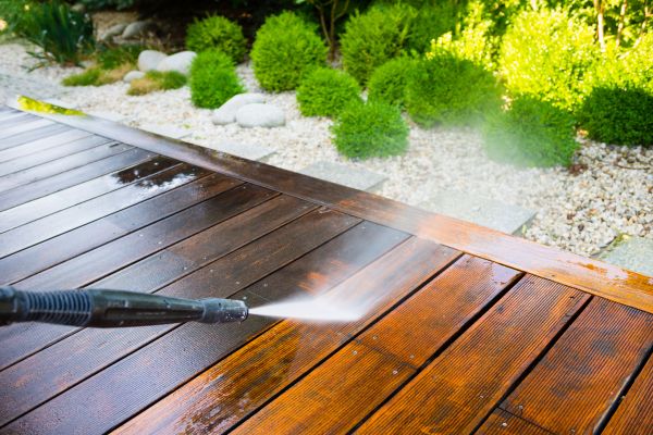 Cost of Deck Cleaning in Oconomowoc